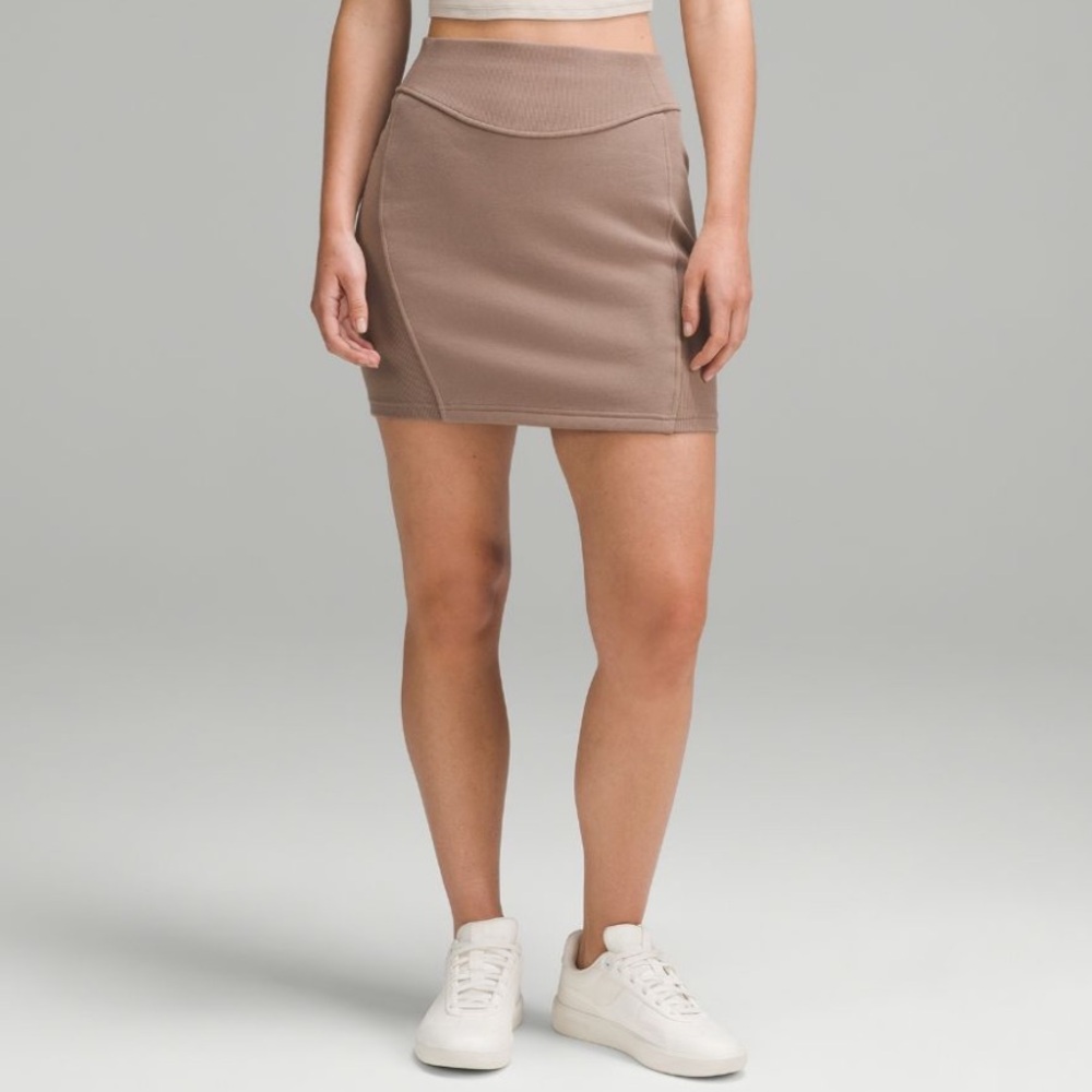 NEW lululemon Scuba High Rise Pull-On Mini Skirt Taupe Athleisure
